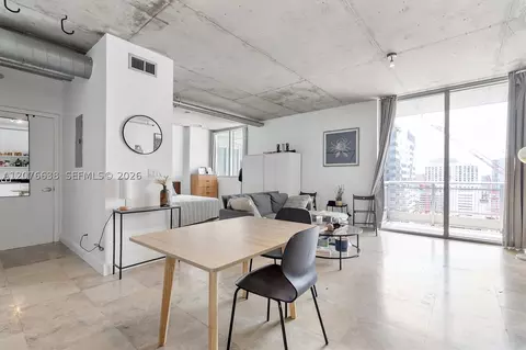 690 SW 1st Ct #2025, Miami, FL 33130