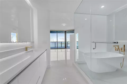 700 NE 24th St #1407, Miami, FL 33137