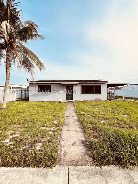 3530 NW 170th St, Miami Gardens, FL 33056