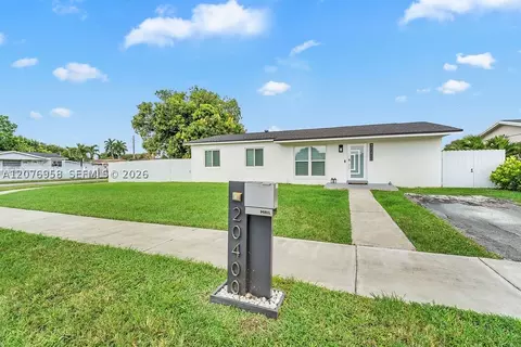 20400 NW 38th Ct, Miami Gardens, FL 33055