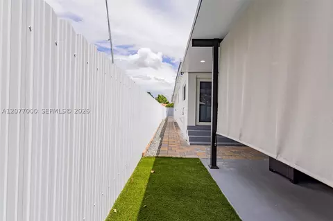 Exterior - 350 W 16th St, Hialeah, FL 33010 photo 3 of 4