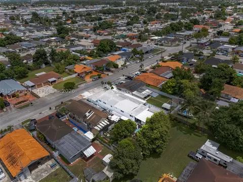 View/Area - 350 W 16th St, Hialeah, FL 33010 photo 8 of 11