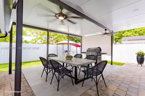 Exterior - 350 W 16th St, Hialeah, FL 33010 photo 1 of 4