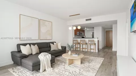 253 NE 2nd St #2104, Miami, FL 33132