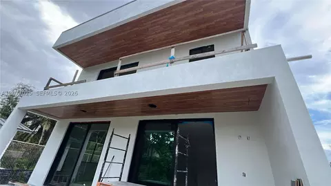 1810 SW 30th Ter, Fort Lauderdale, FL 33312
