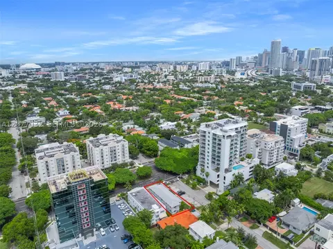 2101 SW 3rd Ave, Miami, FL 33129 photo 11