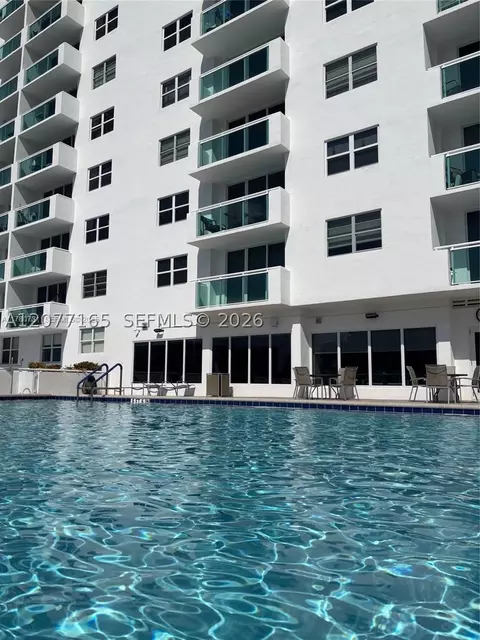 3000 S Ocean Dr #304, Hollywood, FL 33019