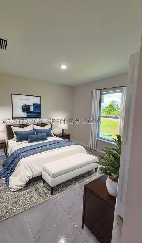 Bedroom - 9019 E Crow Cir, Labelle, FL 33935 photo 2 of 3