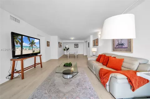 2401 S Ocean Dr #507, Hollywood, FL 33019