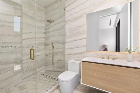 Bath - 6200 SW 123rd Ter, Pinecrest, FL 33156 photo 1 of 11