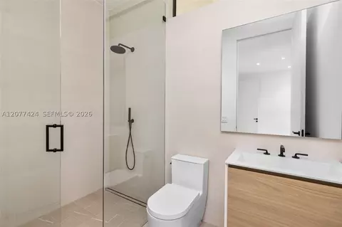 Bath - 6200 SW 123rd Ter, Pinecrest, FL 33156 photo 7 of 11