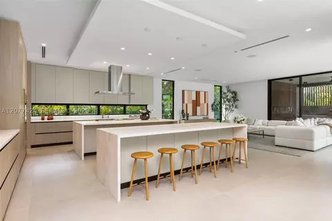Kitchen - 6200 SW 123rd Ter, Pinecrest, FL 33156 photo 1 of 6