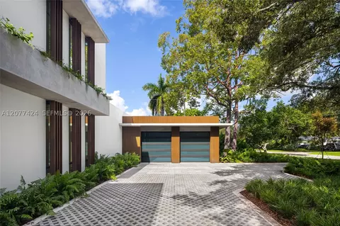 Exterior - 6200 SW 123rd Ter, Pinecrest, FL 33156 photo 15 of 15