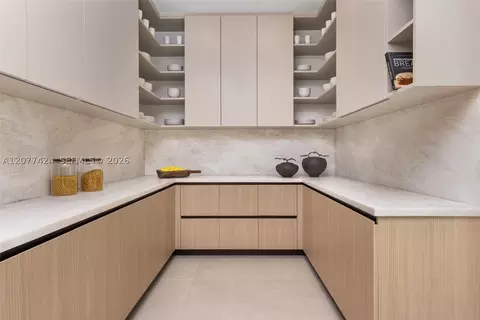 Kitchen - 6200 SW 123rd Ter, Pinecrest, FL 33156 photo 6 of 6