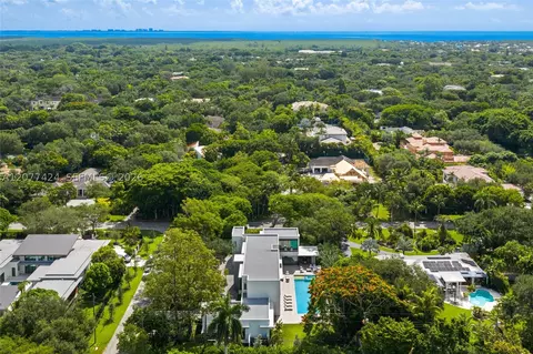 View/Area - 6200 SW 123rd Ter, Pinecrest, FL 33156 photo 3 of 3