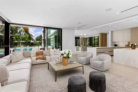 Living - 6200 SW 123rd Ter, Pinecrest, FL 33156 photo 7 of 12