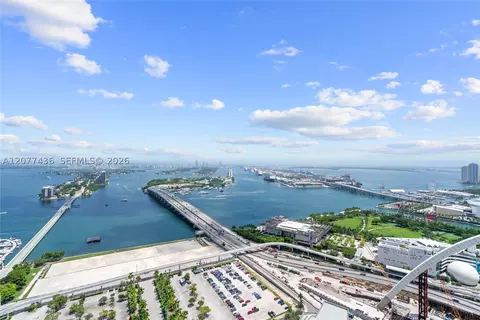 1400 Biscayne Blvd #4203, Miami, FL 33132
