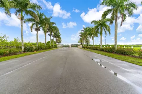 35250 SW 218 Ave, Homestead, FL 33034