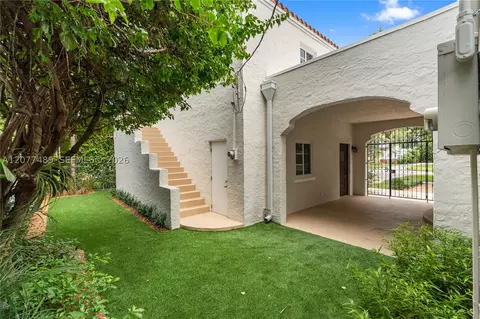 Exterior - 1202 Granada Blvd, Coral Gables, FL 33134 photo 7 of 10