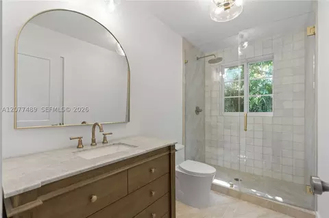 Bath - 1202 Granada Blvd, Coral Gables, FL 33134 photo 4 of 5