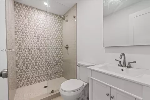 Bath - 1202 Granada Blvd, Coral Gables, FL 33134 photo 5 of 5