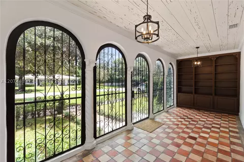Exterior - 1202 Granada Blvd, Coral Gables, FL 33134 photo 4 of 10