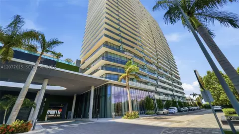 1170 E Hallandale Beach Blvd #1102, Hallandale Beach, FL 33009