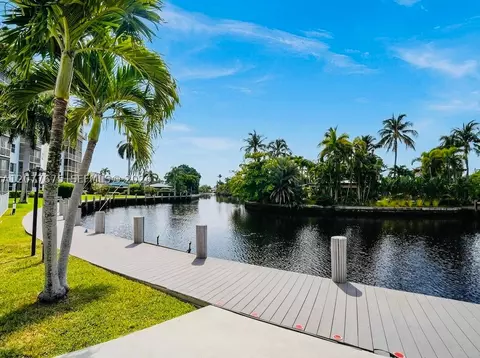 2970 NE 16th Ave #214, Oakland Park, FL 33334