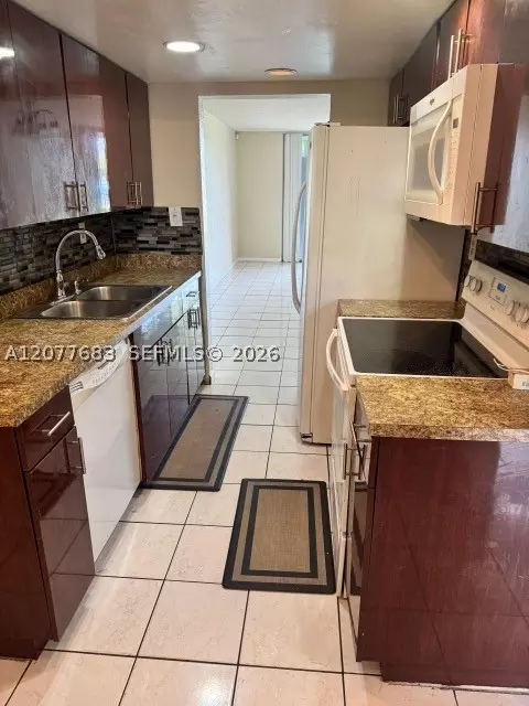3361 NW 47th Ter #134, Lauderdale Lakes, FL 33319