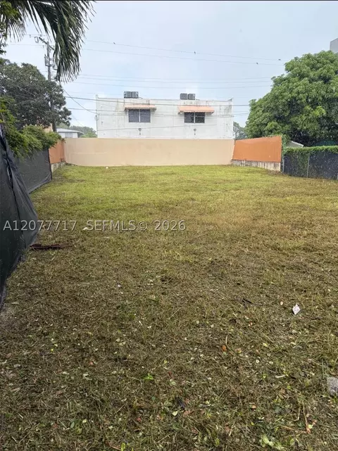 816 NW 21st Ct, Miami, FL 33125