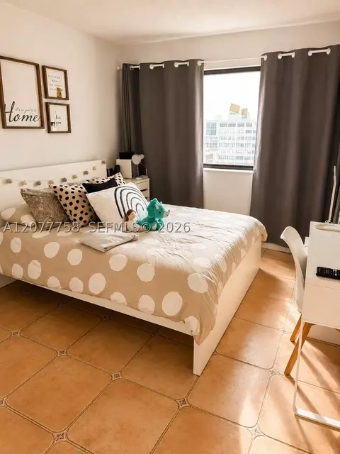 Bedroom - Undisclosed, Key Biscayne, FL 33149 photo 2 of 3