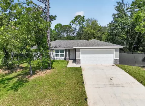 5674 N Claremont Dr, Citrus Springs, FL 34434
