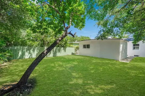 Exterior - 8318 NE 3rd Ct, Miami, FL 33138 photo 8 of 9