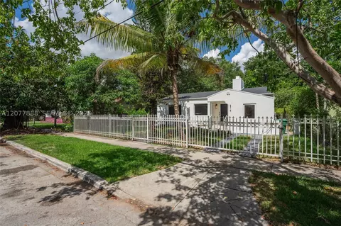 Exterior - 8318 NE 3rd Ct, Miami, FL 33138 photo 1 of 5