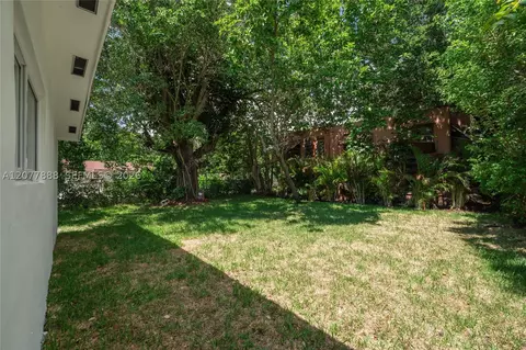 Exterior - 8318 NE 3rd Ct, Miami, FL 33138 photo 3 of 5