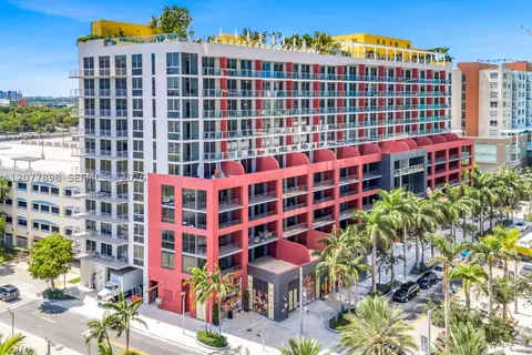 90 NE 32 #1016, Miami, FL 33137