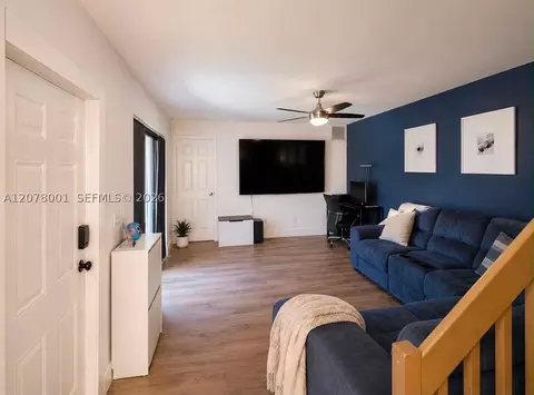 1200 SW 118th Ter #1200, Davie, FL 33325