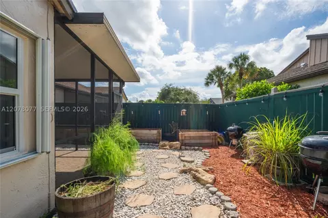Exterior - 6526 Windsor Dr, Parkland, FL 33067 photo 7 of 12