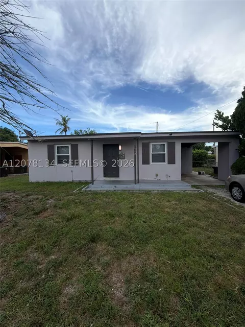 942 NW 11th Ct, Fort Lauderdale, FL 33311
