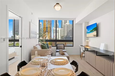225 N Miami Ave #1003, Miami, FL 33128