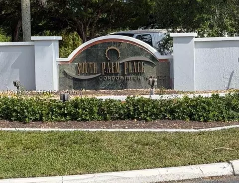 7610 Westwood Dr #122, Tamarac, FL 33321