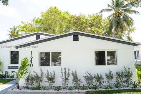1640 NE 172nd St, North Miami Beach, FL 33162