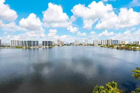18100 N Bay Rd #1009, Sunny Isles Beach, FL 33160