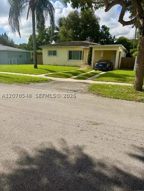 270 NE 169th St, North Miami Beach, FL 33162