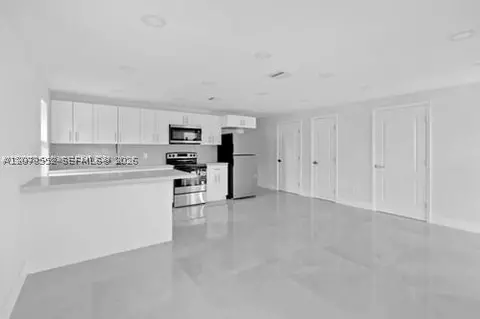 655 SW 5th St, Homestead, FL 33030