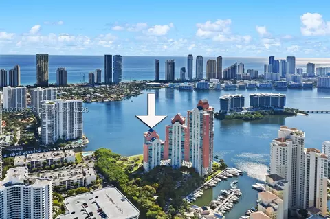 3370 Hidden Bay Dr #2102, Aventura, FL 33180