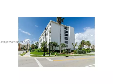 17800 Atlantic Blvd #203, Sunny Isles Beach, FL 33160