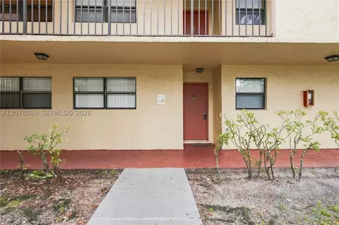 3199 Foxcroft Rd #104, Miramar, FL 33025