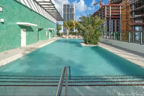11 NE 6th St #1002, Miami, FL 33132