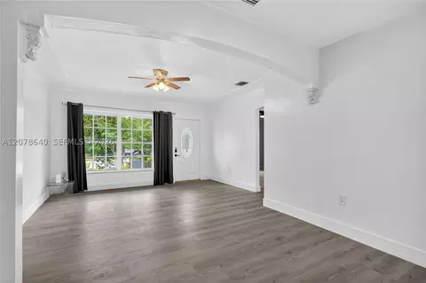 Living - 40 NW 68th St, Miami, FL 33150 photo 2 of 2